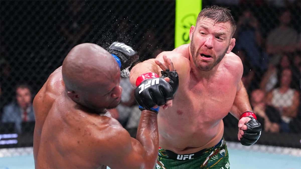 Дю Плесси одержал впечатляющую победу над Усманом на UFC 281